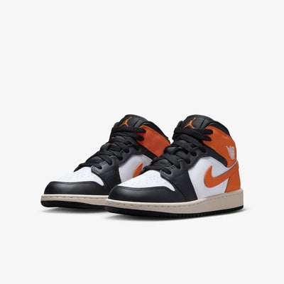 Junior Air Jordan 1 Mid Shoe