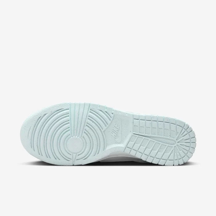 Womens Dunk Low Lace Shoe