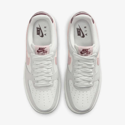 Womens Air Force 1 07 SE Shoe