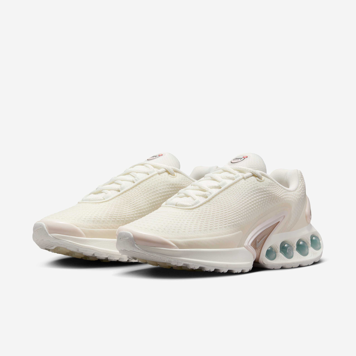Womens Air Max DN Shoe