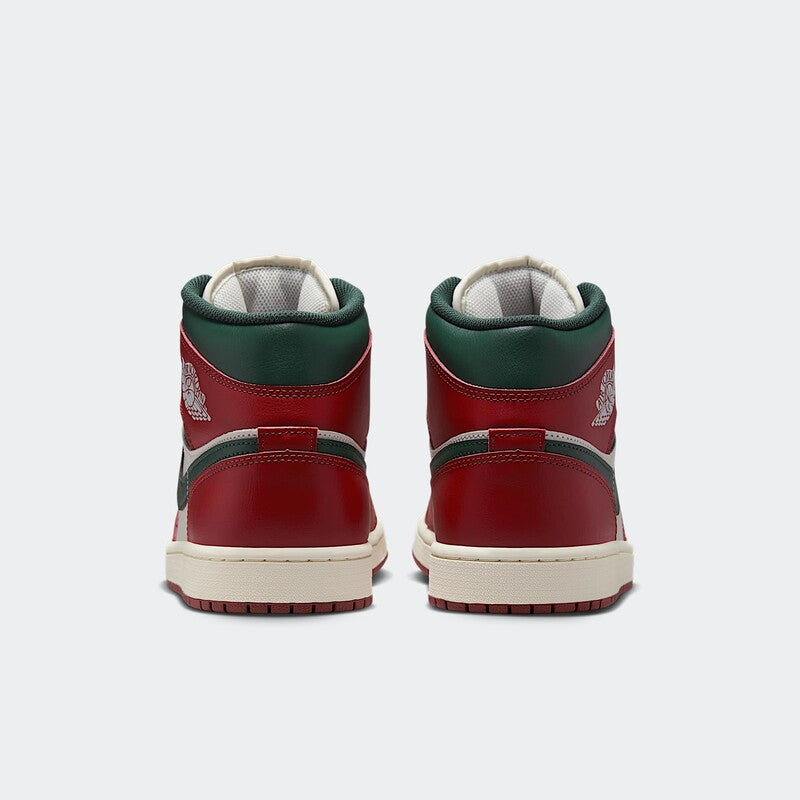 Junior Air Jordan 1 Mid Shoe