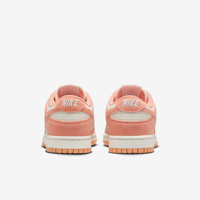Womens Dunk Low Shoe