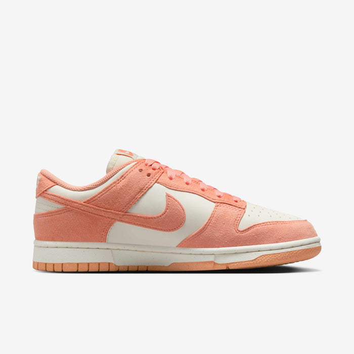 Womens Dunk Low Shoe