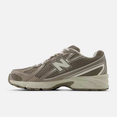 Womens 740 Shoe