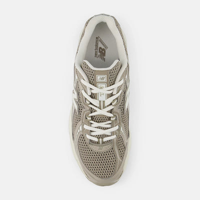 Womens 740 Shoe